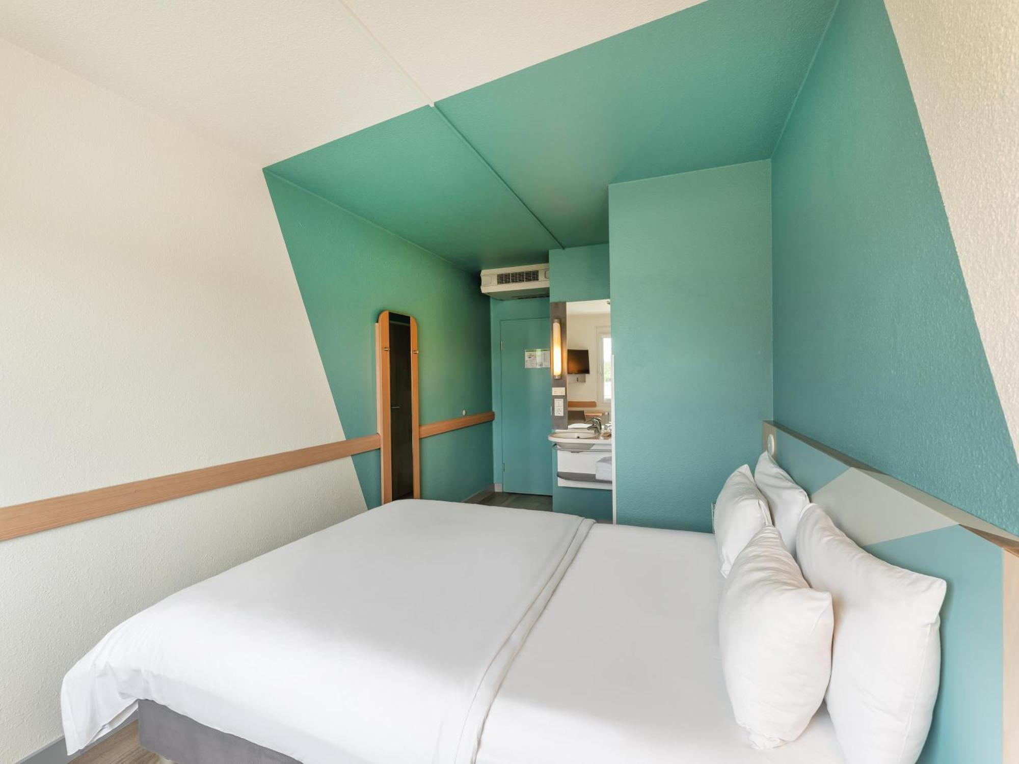 B&B Hotel Koeln-Porz Εξωτερικό φωτογραφία