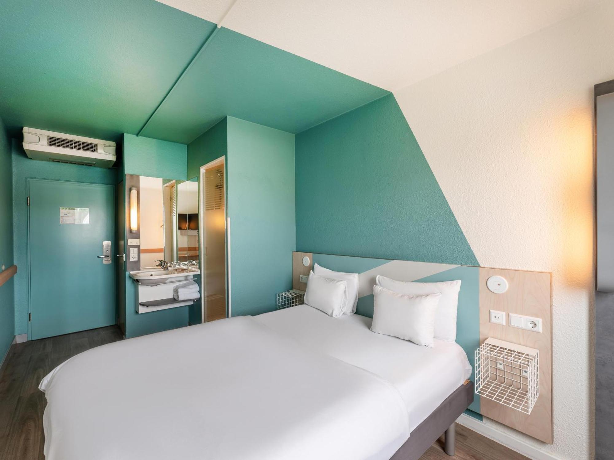 B&B Hotel Koeln-Porz Εξωτερικό φωτογραφία