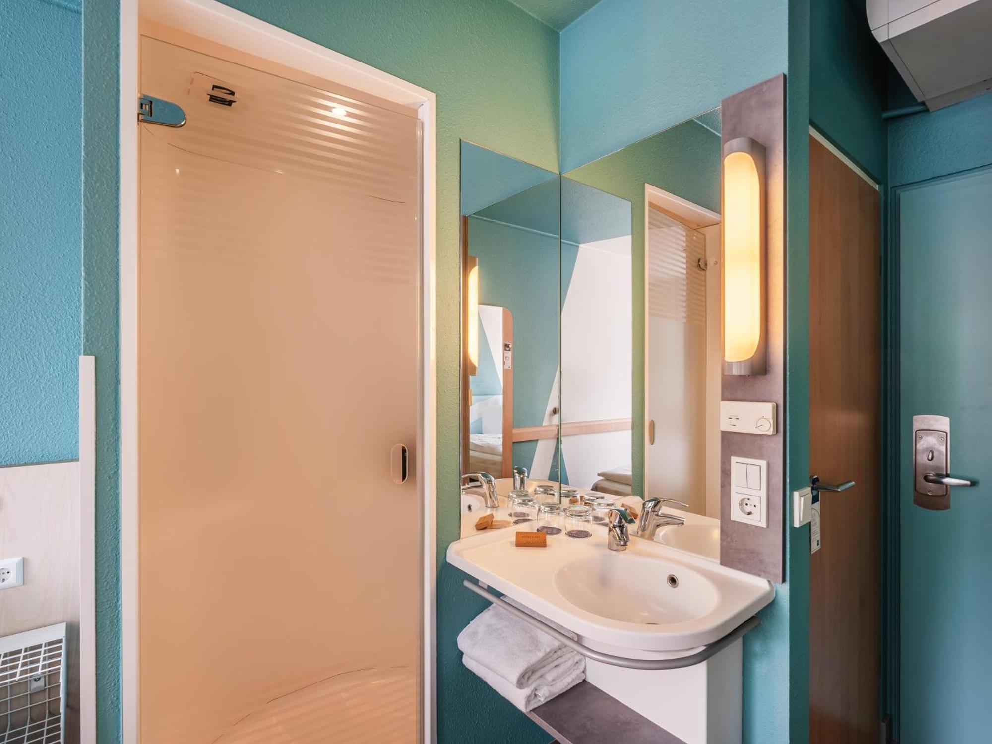 B&B Hotel Koeln-Porz Εξωτερικό φωτογραφία